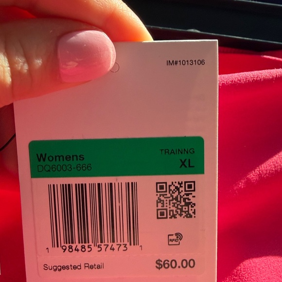 New!! Nike women's bike shorts - Picture 6 of 6